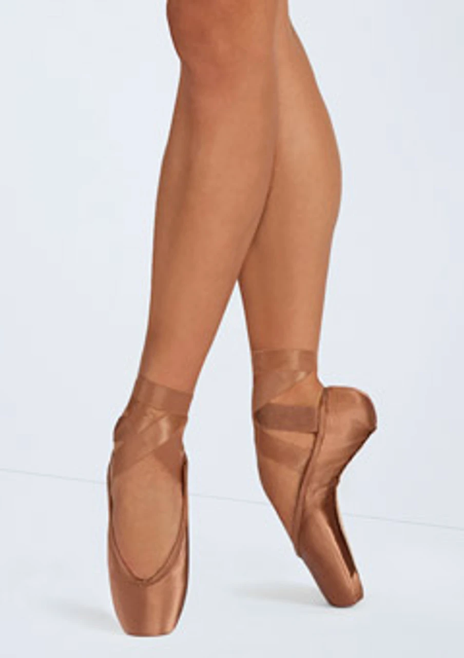 Bloch European Balance Pointe Shoe - B27 - Image 2